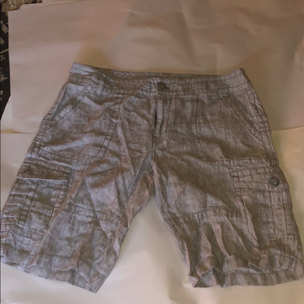 Cabi linen cargo style shorts Size 12